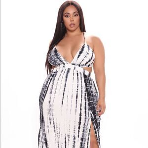 Fashion Nova Carlina Tie Dye Maxi Dress - Size 1X- Black/White